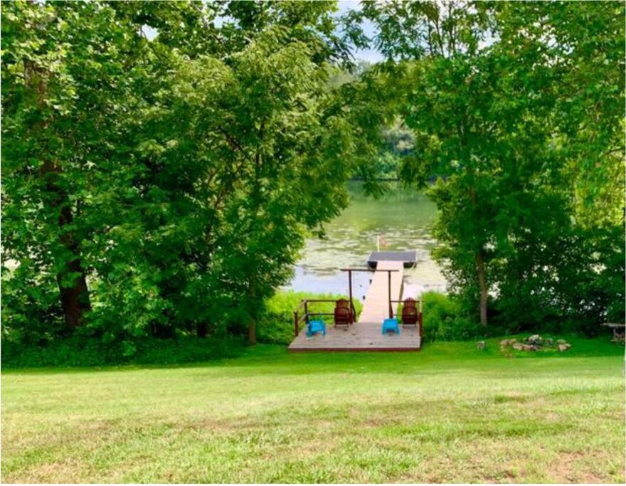 The Barn At Evermore: Riverfront Retreat W/Hot Tub لوراي المظهر الخارجي الصورة