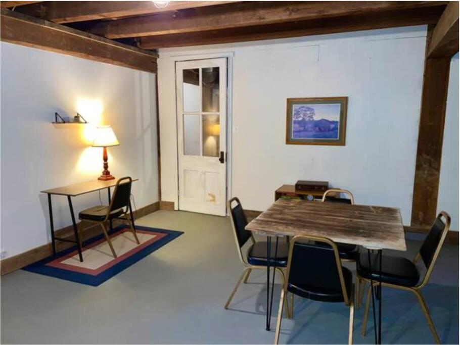 The Barn At Evermore: Riverfront Retreat W/Hot Tub لوراي المظهر الخارجي الصورة