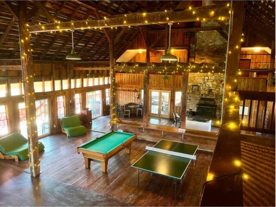 The Barn At Evermore: Riverfront Retreat W/Hot Tub لوراي المظهر الخارجي الصورة