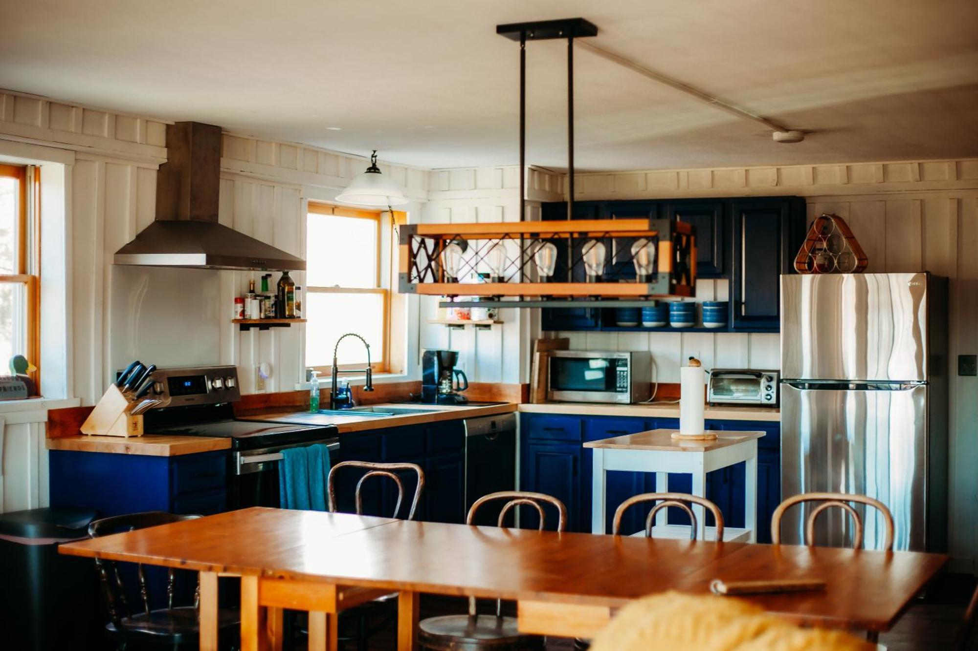 The Barn At Evermore: Riverfront Retreat W/Hot Tub لوراي المظهر الخارجي الصورة